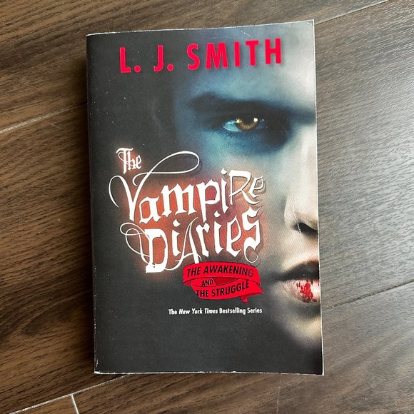 The Vampire Diaries: the Awakening and the Struggle by L. J. Smith - Picture 1 of 4